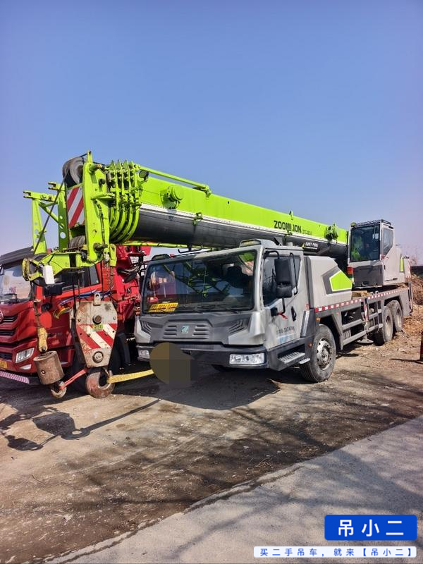 Comprar Zoomlion ZTC251VE562 Usado Guindaste