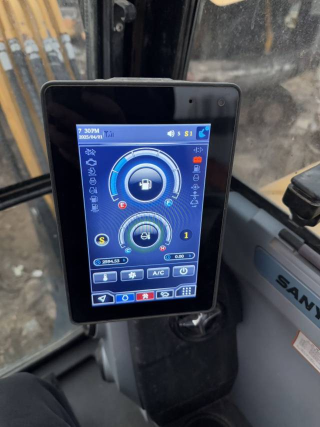 Buy Sany SY60 Used Excavator / 9