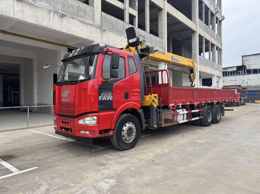 Buy XCMG Used Crane / 2 Buy XCMG Used Crane / 2