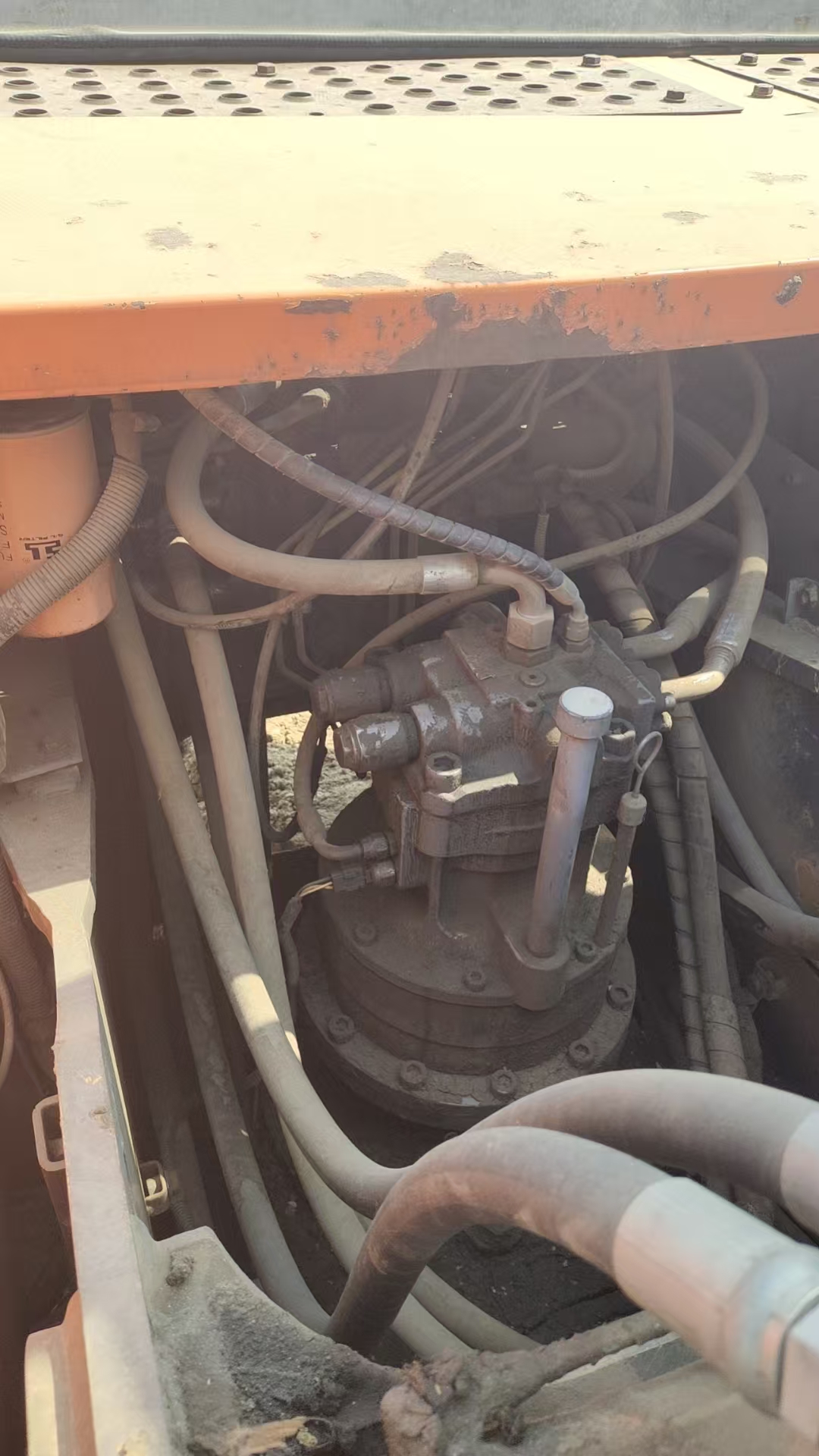 Buy Hitachi ZX200 Used Excavator / 1
