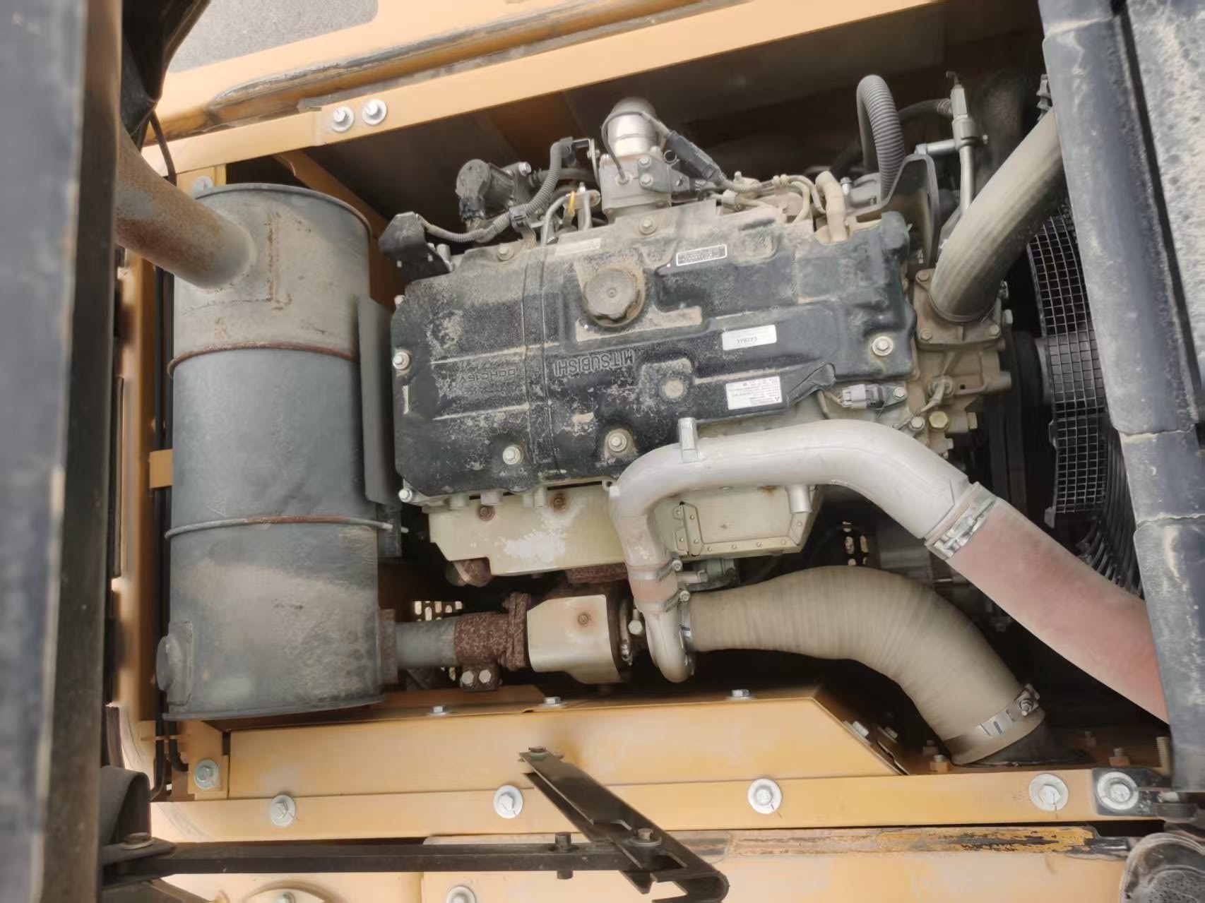 Buy Sany SY200C Used Excavator / 3