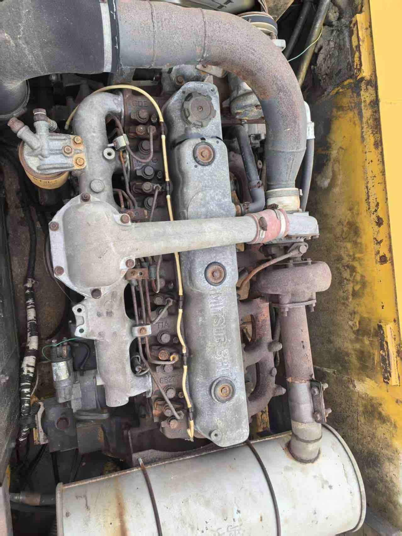 Buy Kato 820-6 Used Excavator / 6