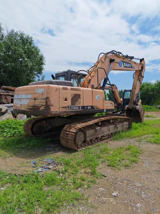 Buy Sany 215C-9 Used Excavator / 1