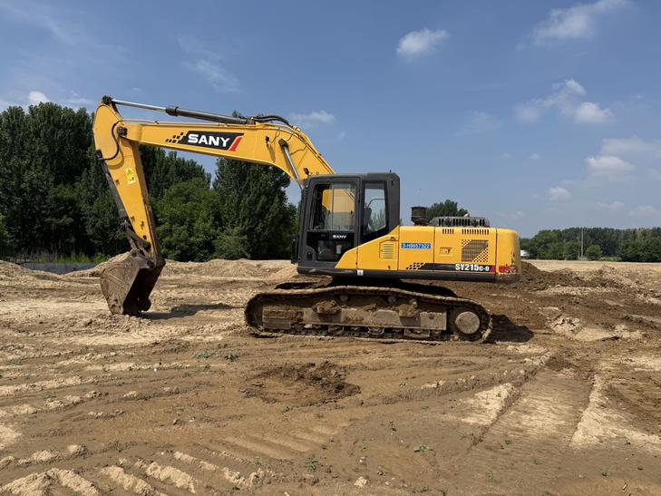 Buy Sany 215C-9 Used Excavator / 1