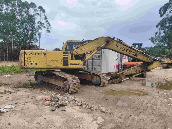 Buy Komatsu PC200-8N1 Used Excavator / 1