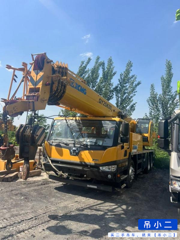 Buy XCMG 25K5D Used Crane / 3
