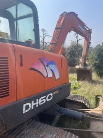 Buy Doosan 55-V Used Excavator / 3 Buy Doosan 55-V Used Excavator / 3