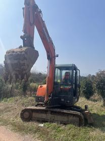 Buy Doosan 55-V Used Excavator / 7 Buy Doosan 55-V Used Excavator / 7