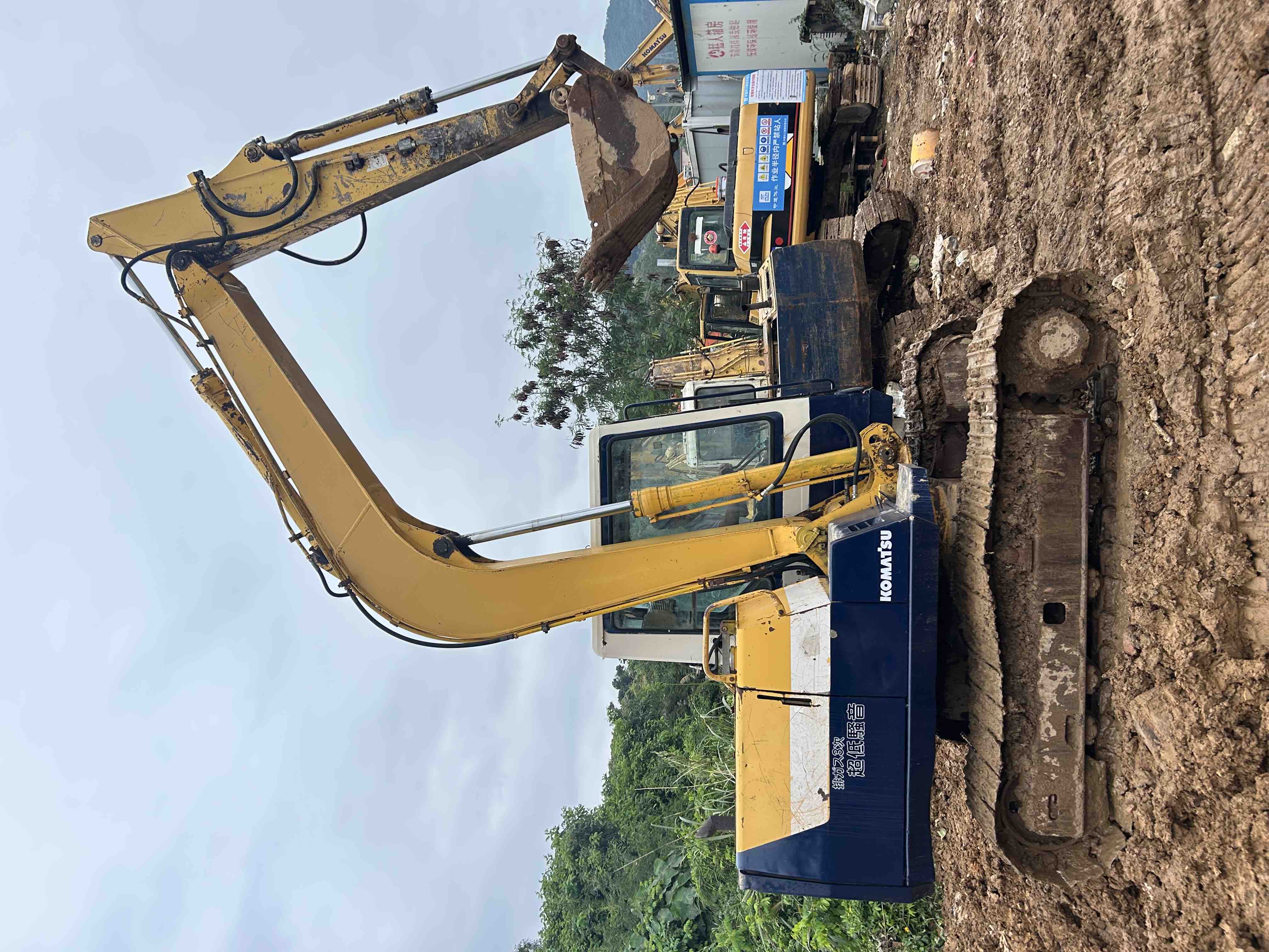 Buy Komatsu PC60-7 Used Excavator / 2