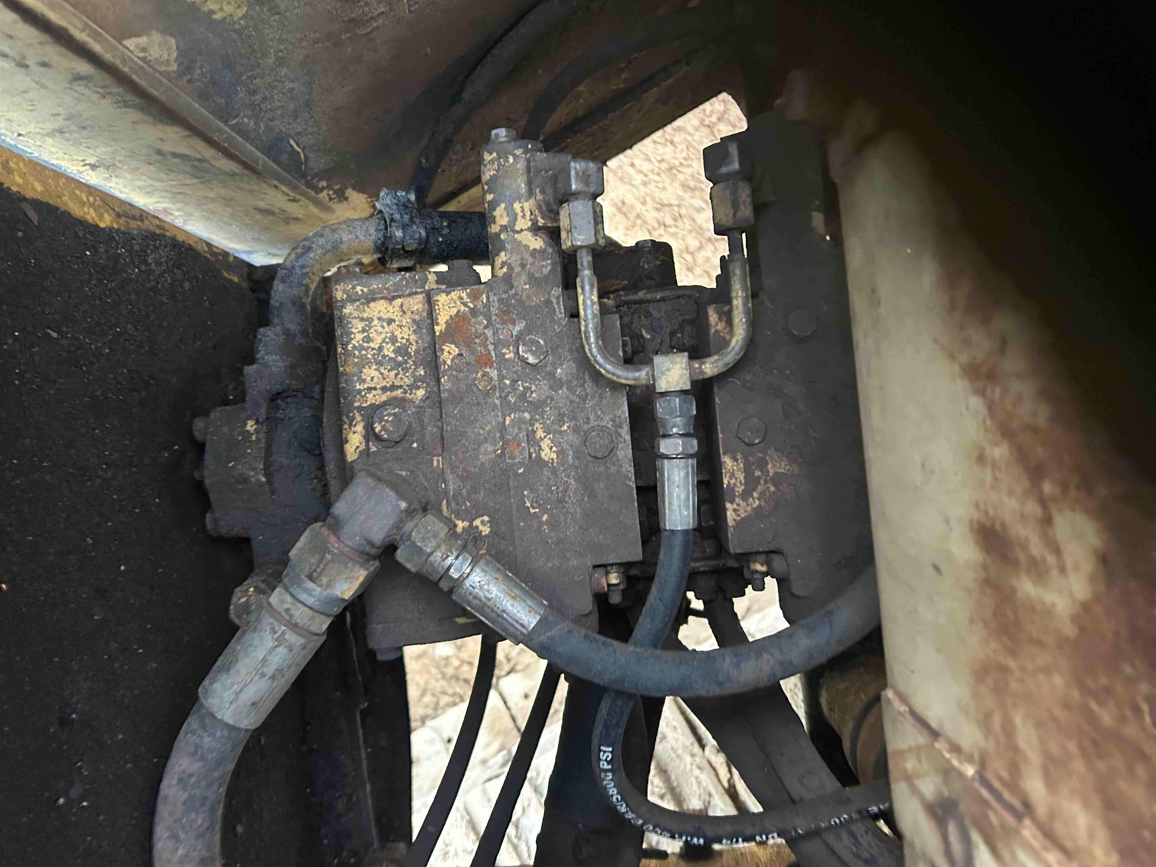 Buy Komatsu PC60-7 Used Excavator / 4