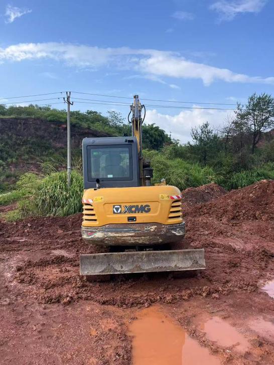 Buy XCMG XE60WA Used Excavator / 1