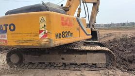 Buy Kato HD820III Used Excavator / 17 Buy Kato HD820III Used Excavator / 17