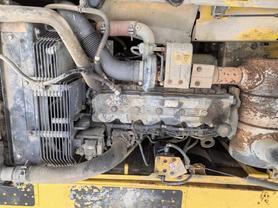 Buy Komatsu PC220-7 Used Excavator / 4 Buy Komatsu PC220-7 Used Excavator / 4