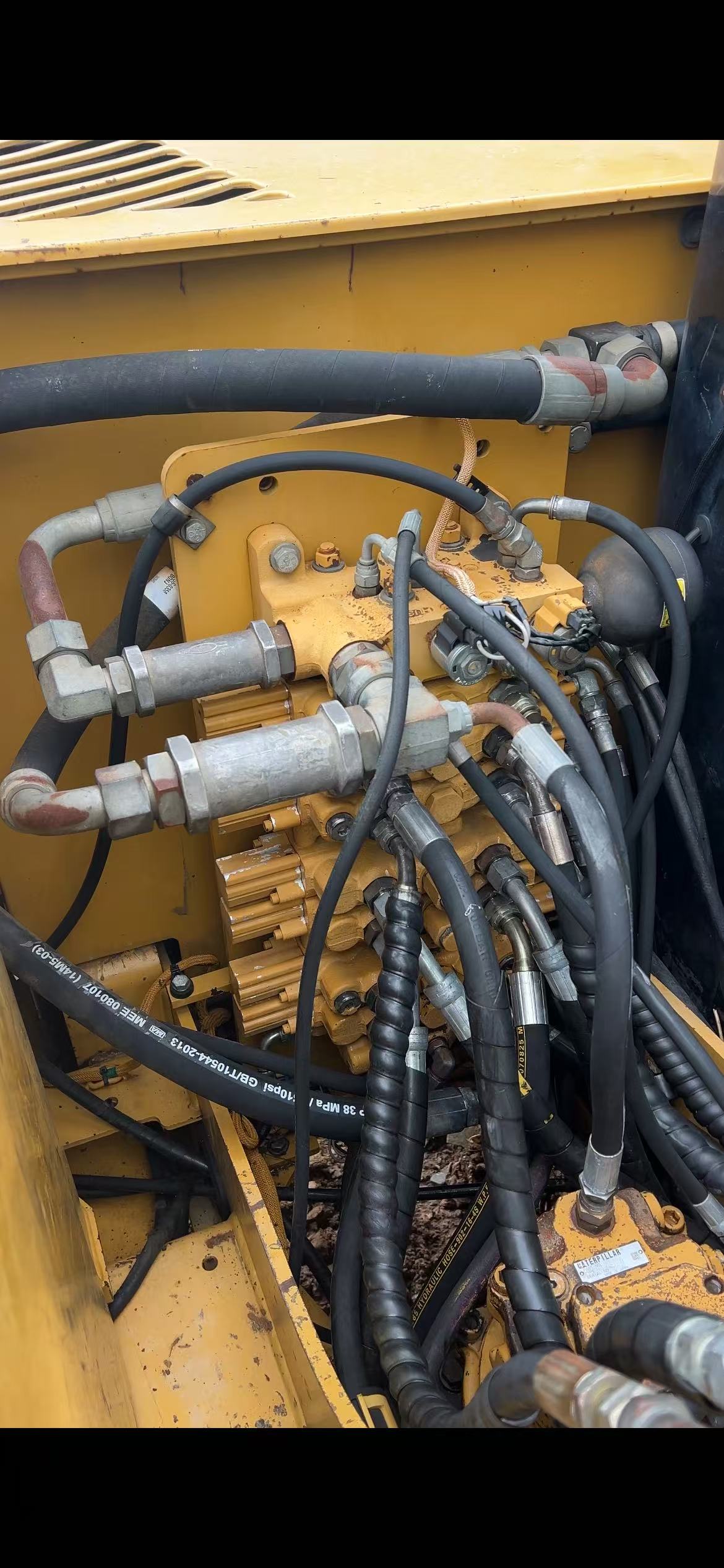 Buy Caterpillar 307E Used Excavator / 8