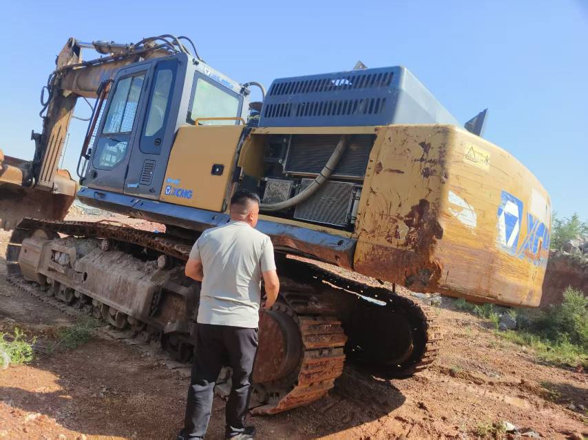 Buy XCMG XE490DK Used Excavator / 12 Buy XCMG XE490DK Used Excavator / 12