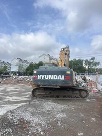 Buy Hyundai R215VS Used Excavator / 3 Buy Hyundai R215VS Used Excavator / 3