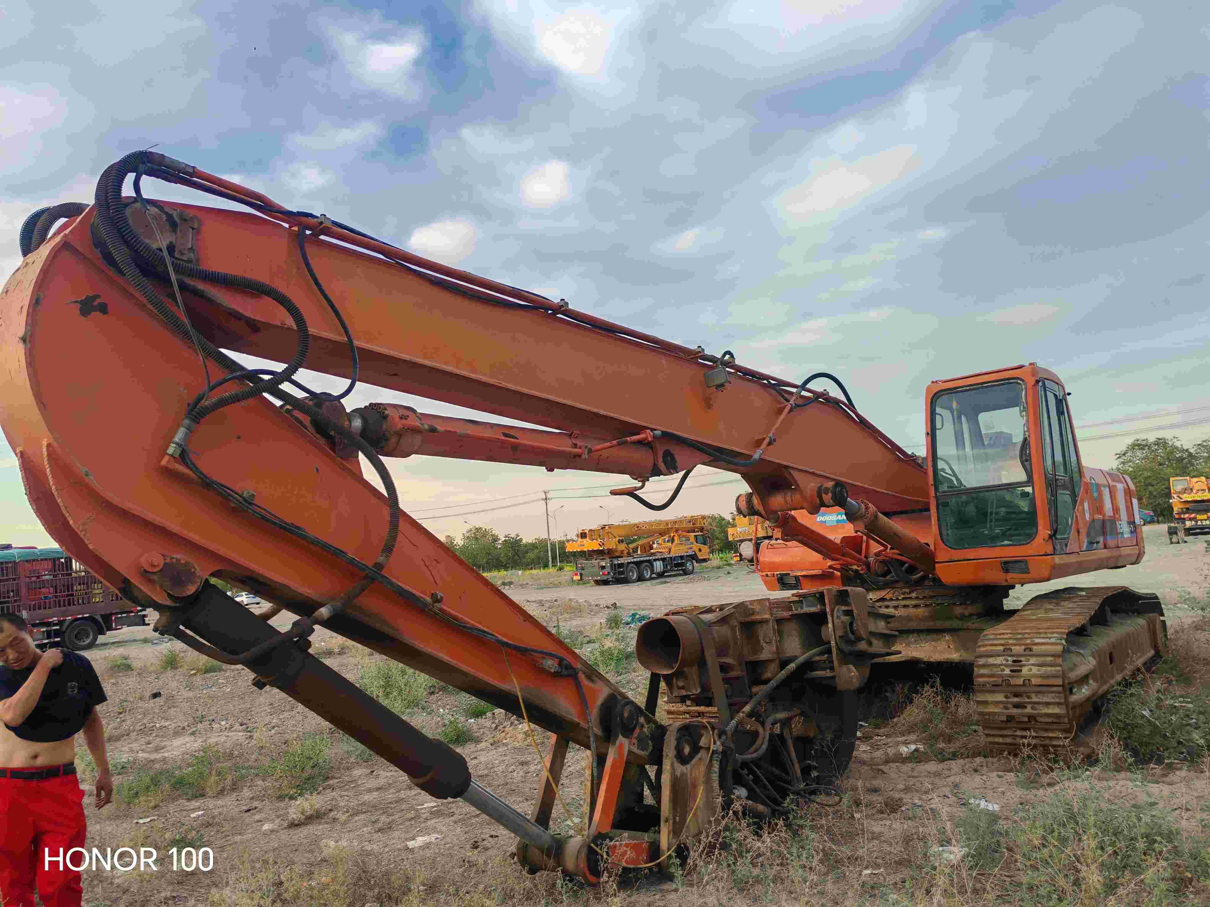Buy Doosan Used Excavator / 4