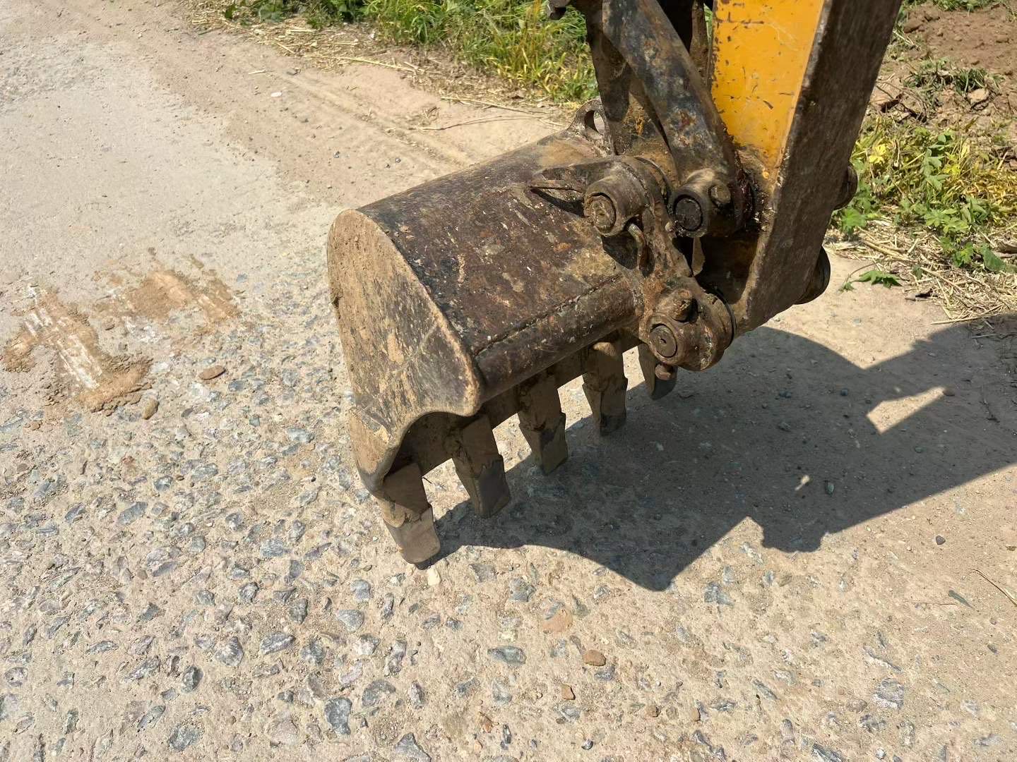 Buy Sany SY16C Used Excavator / 8 Buy Sany SY16C Used Excavator / 8