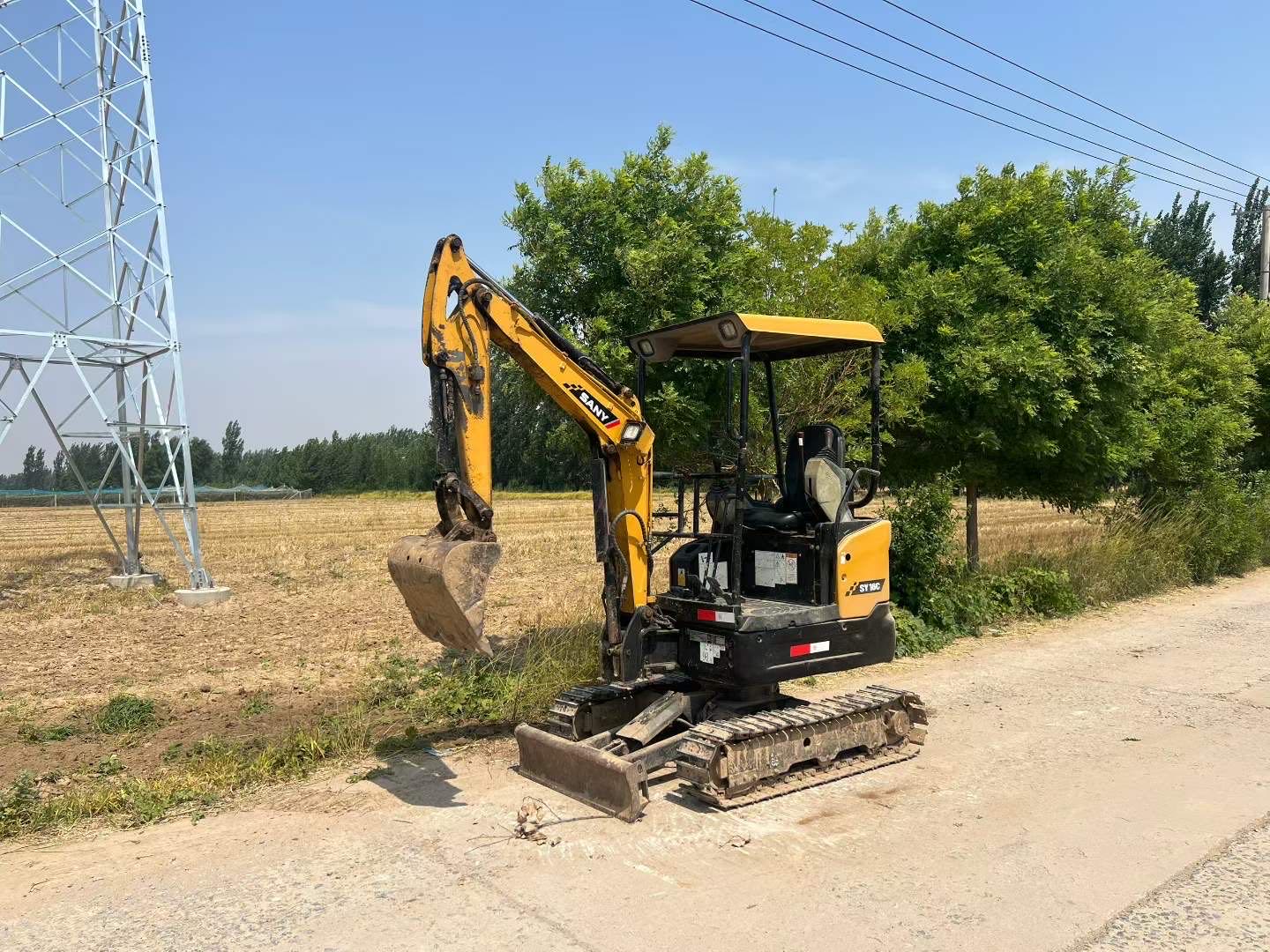 Buy Sany SY16C Used Excavator / 3 Buy Sany SY16C Used Excavator / 3