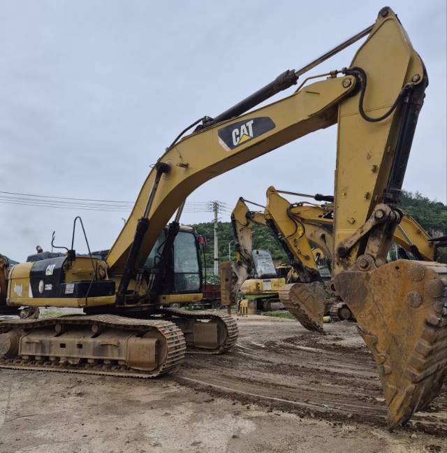 Buy Caterpillar 336DL Used Excavator / 1