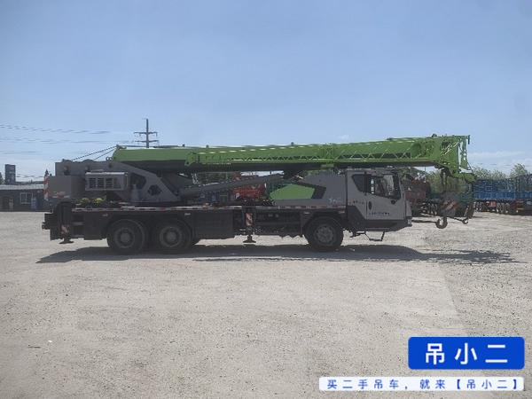 Buy Zoomlion ZTC251VE562 Used Crane / 3