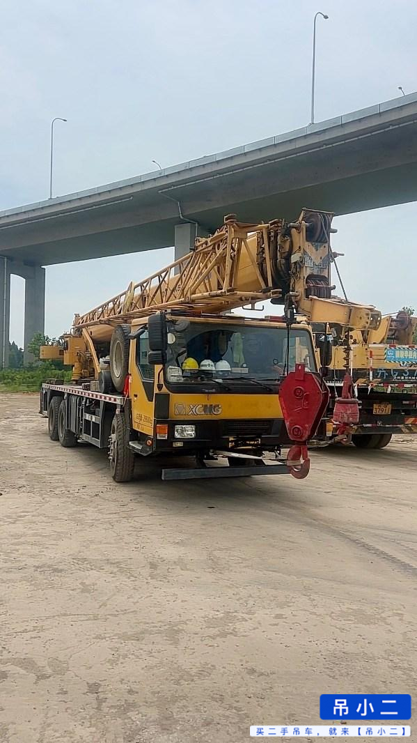 Buy XCMG 20K5 Used Crane / 1