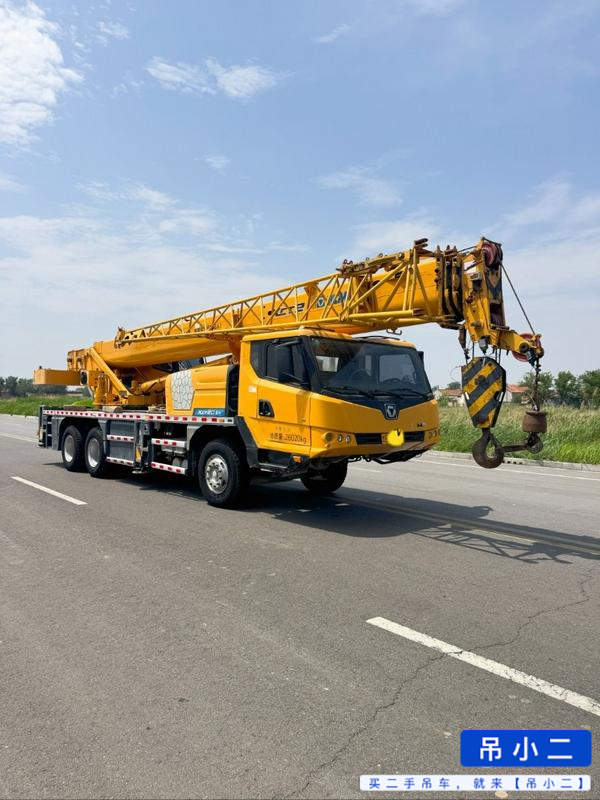 Buy XCMG XCT20 Used Crane / 2 Buy XCMG XCT20 Used Crane / 2