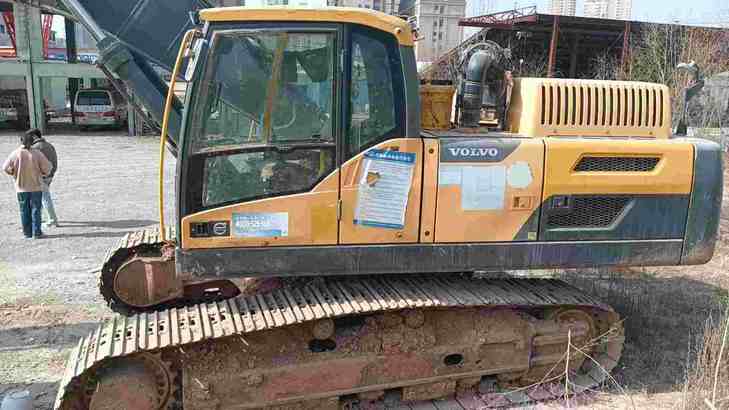 Buy Volvo 120D Used Excavator / 1