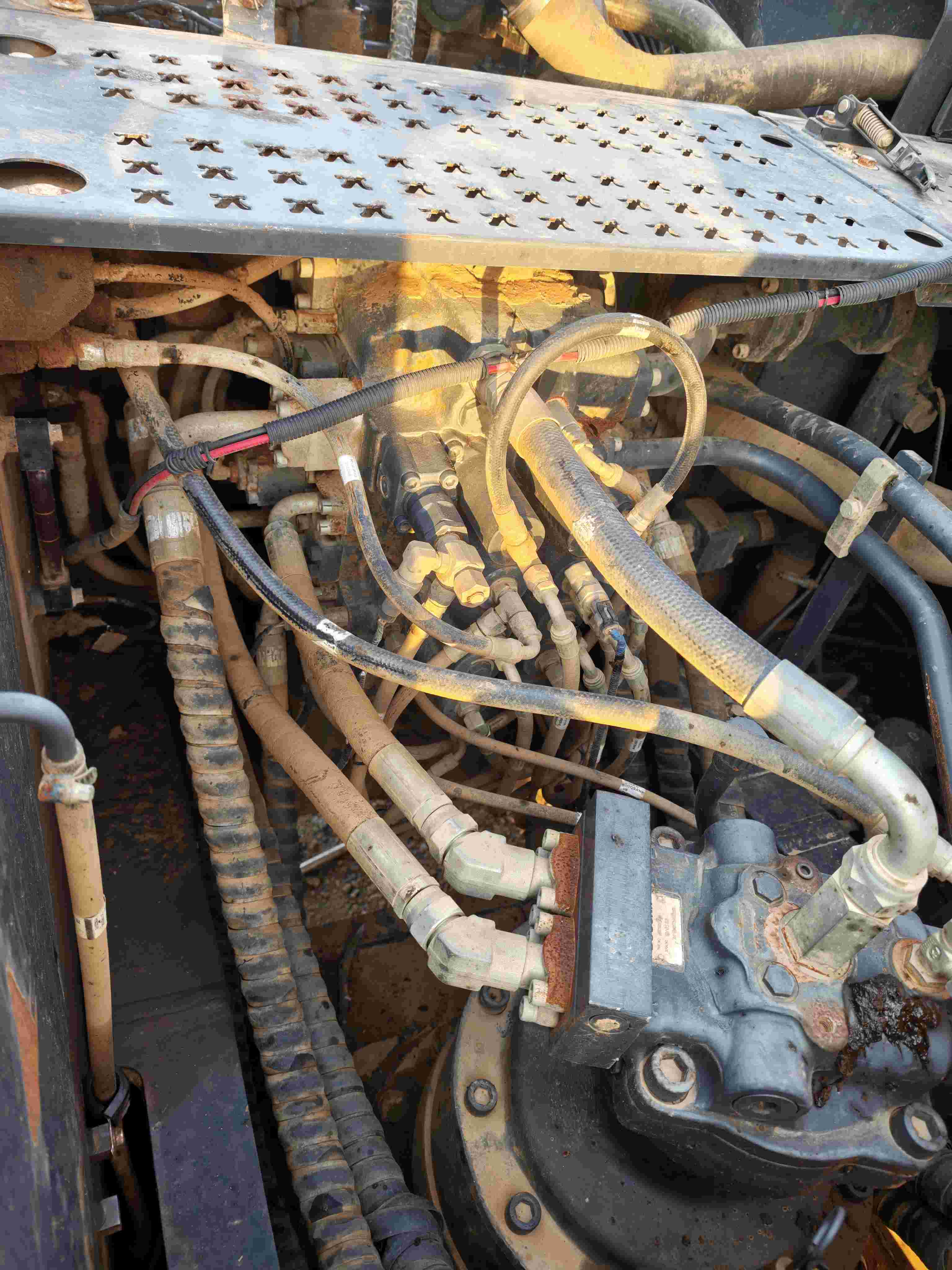 Buy Doosan 60-7 Used Excavator / 18