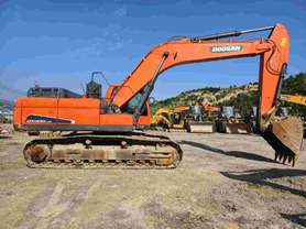 Buy Doosan 300LC-7 Used Excavator / 4 Buy Doosan 300LC-7 Used Excavator / 4