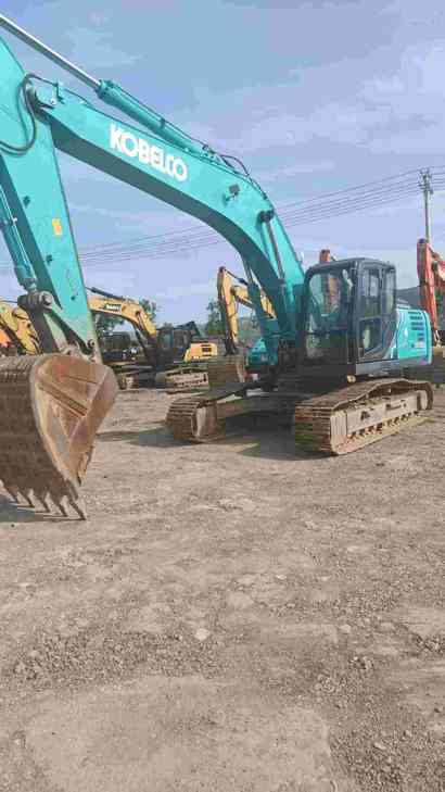 Buy Kobelco 260-8 Used Excavator / 1