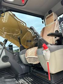 Buy Komatsu PC30 Used Excavator / 2 Buy Komatsu PC30 Used Excavator / 2