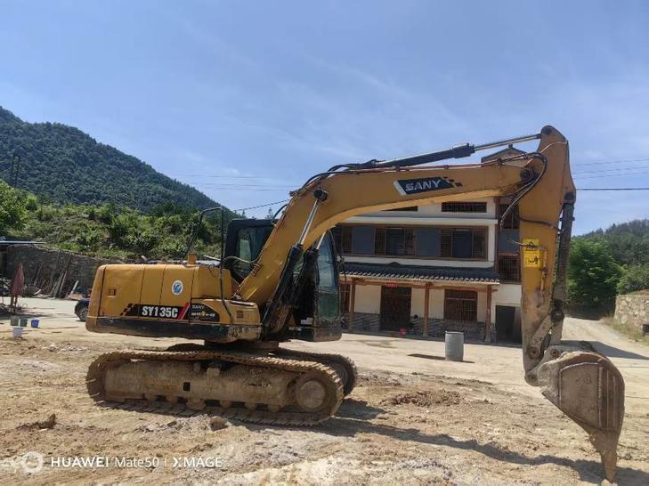 Buy Sany C135-10 Used Excavator / 1