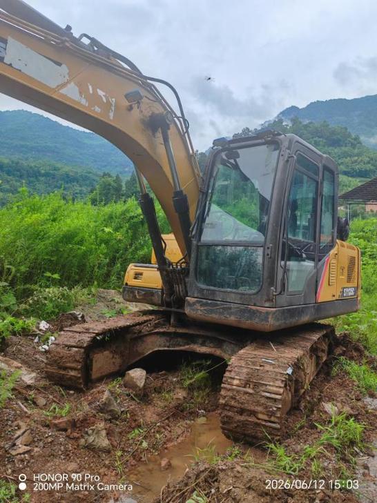 Buy Sany C135-10 Used Excavator / 1