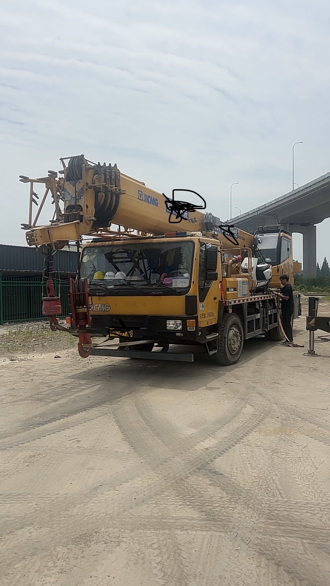 Buy XCMG QY20K5 Used Crane / 2