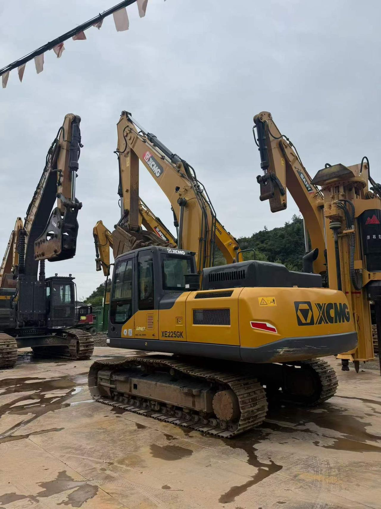 Buy XCMG XE225GK Used Excavator / 2