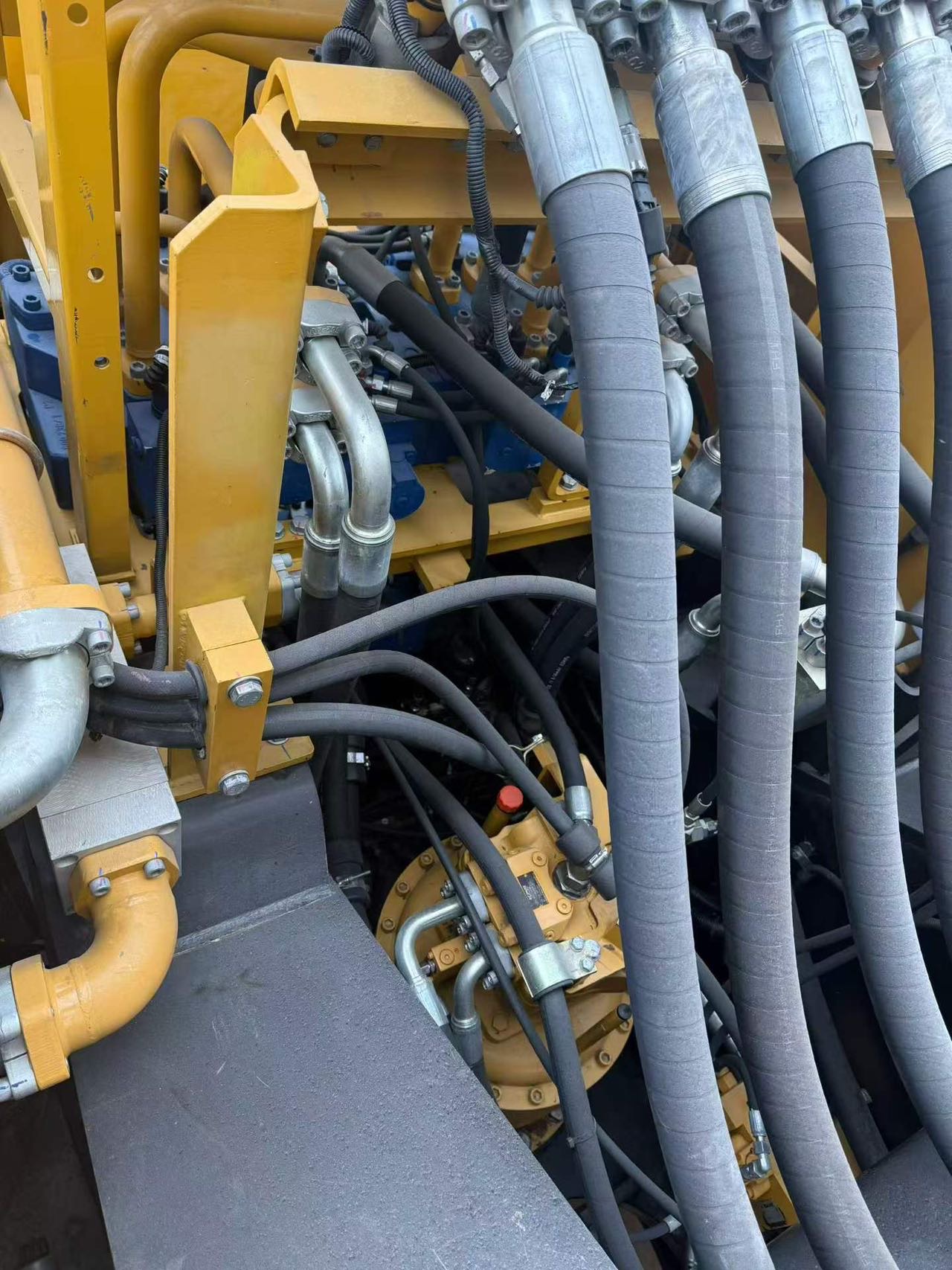Buy Sany SY980H Used Excavator / 4