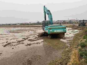 Buy Kobelco 200-8 Used Excavator / 2 Buy Kobelco 200-8 Used Excavator / 2