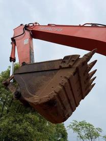 Buy Hitachi EX200-6 Used Excavator / 3 Buy Hitachi EX200-6 Used Excavator / 3