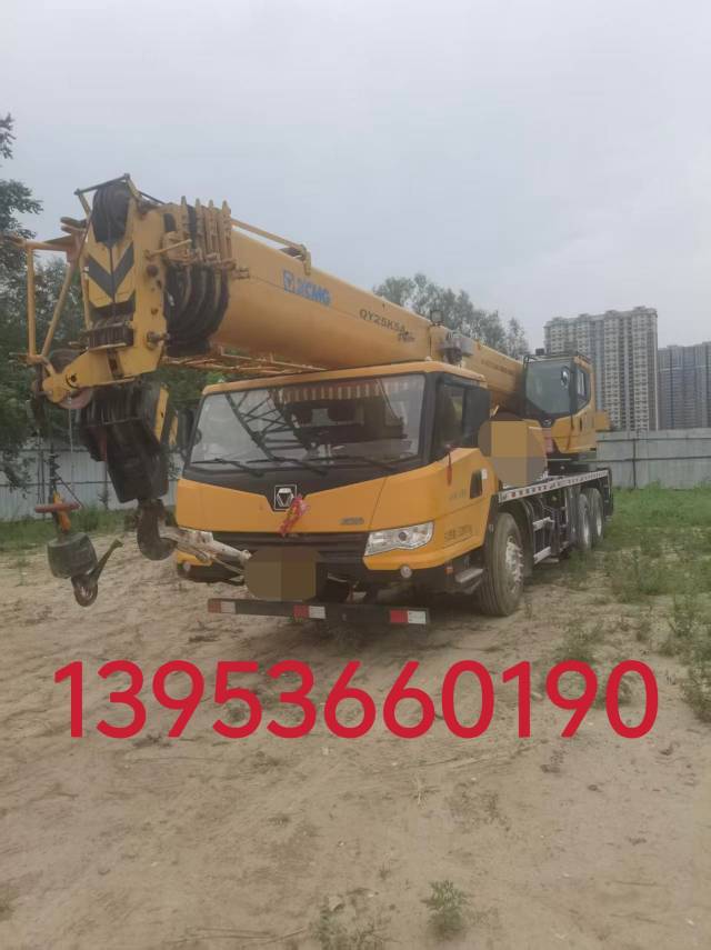 Buy XCMG QY25K5A Used Crane / 2