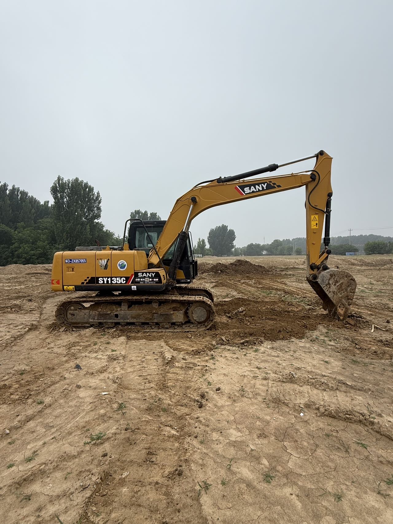 Buy Sany C135-10 Used Excavator / 2
