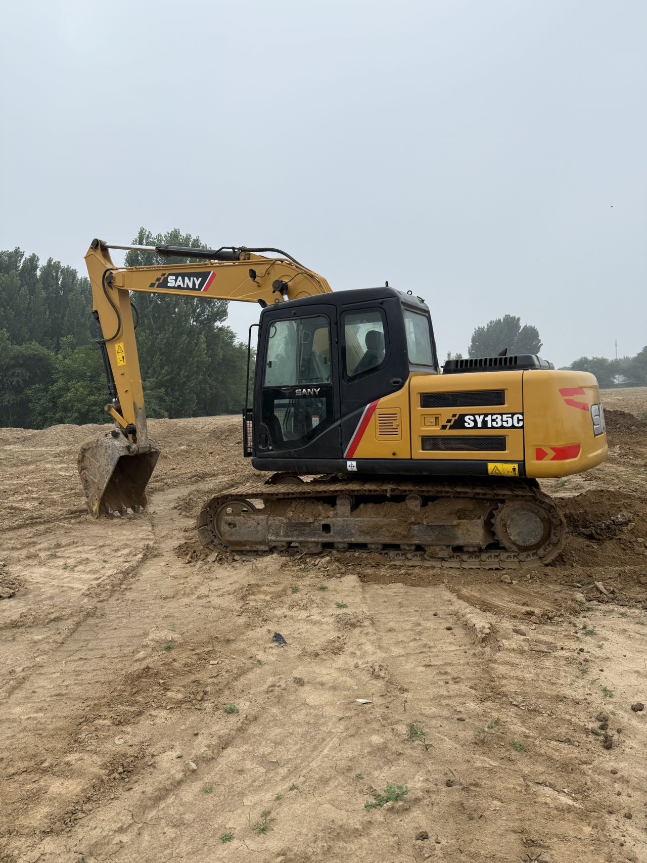 Buy Sany C135-10 Used Excavator / 4