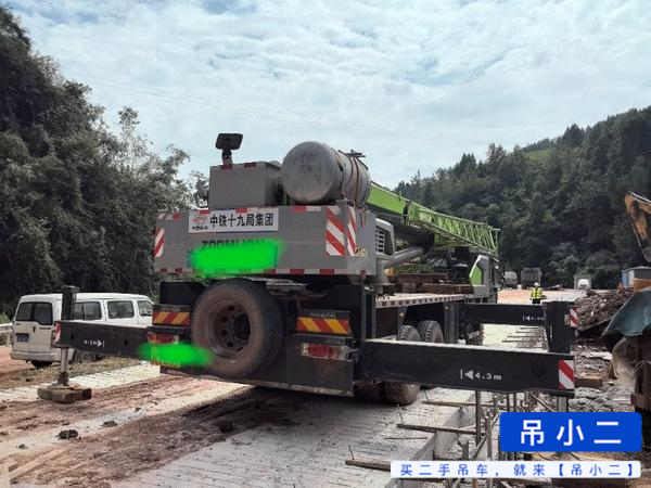 Buy Zoomlion 250A Used Crane / 3 Buy Zoomlion 250A Used Crane / 3