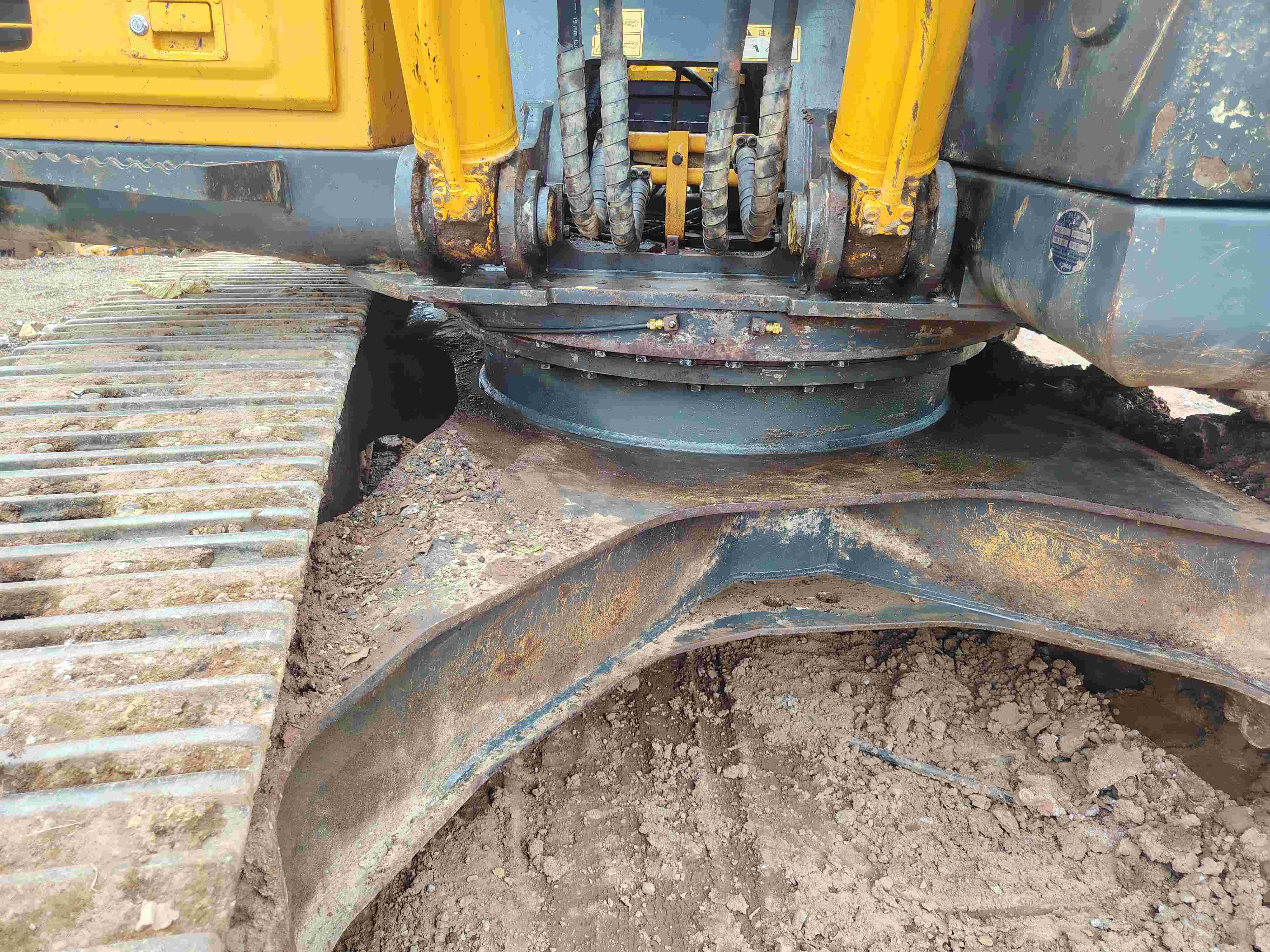 Buy Hyundai 215LC-7 Used Excavator / 15