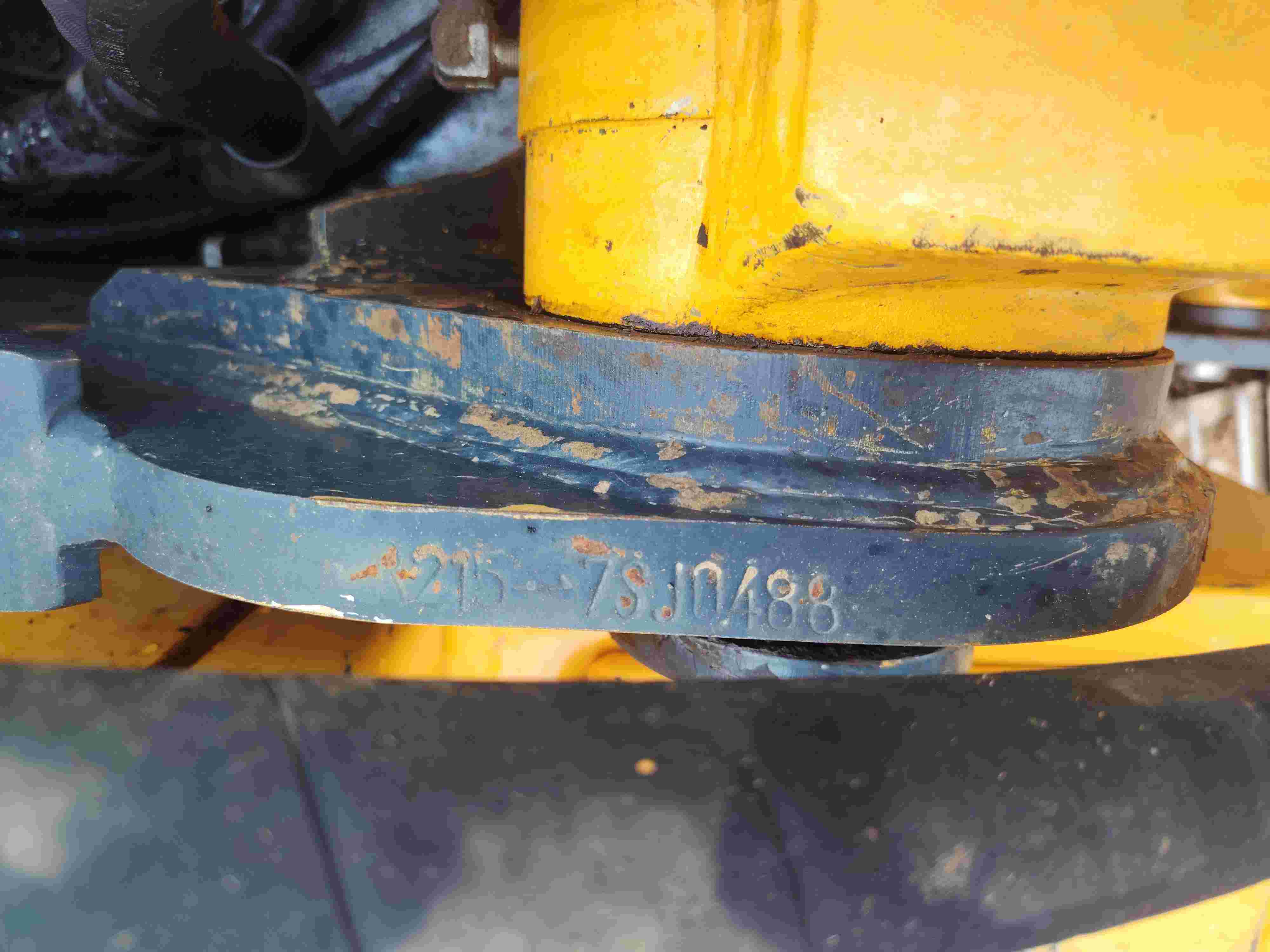 Buy Hyundai 215LC-7 Used Excavator / 18
