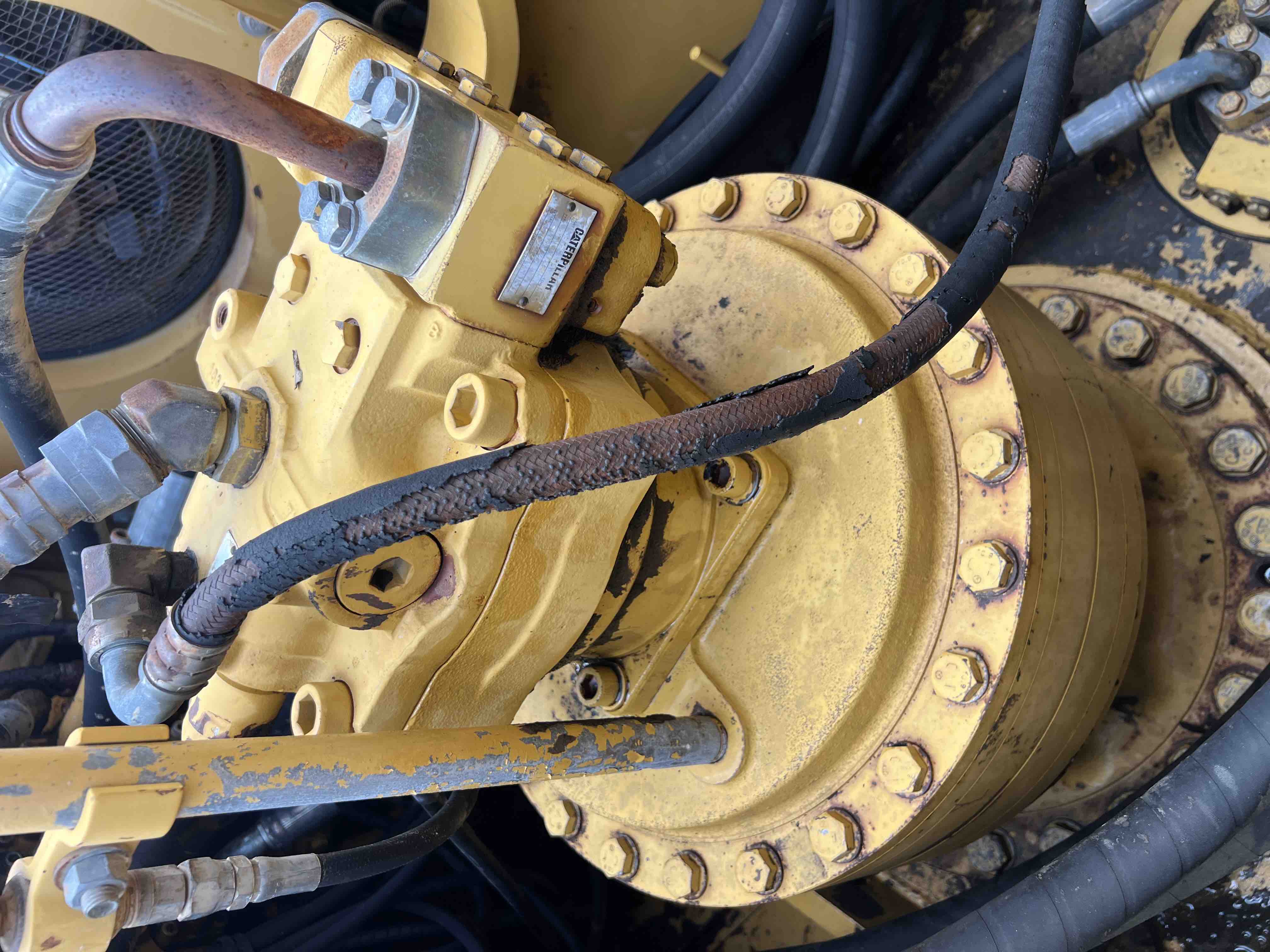 Buy Caterpillar 330D Used Excavator / 5