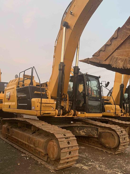 Buy Caterpillar 349D2 Used Excavator / 1