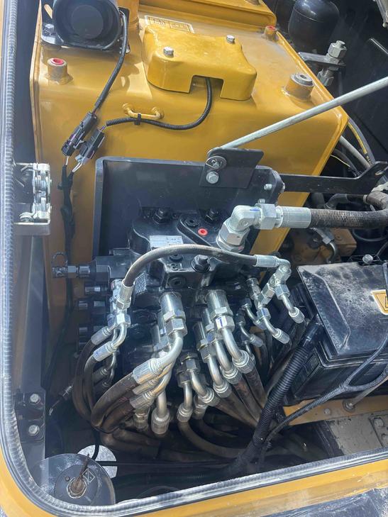 Buy XCMG XE60WA Used Excavator / 1