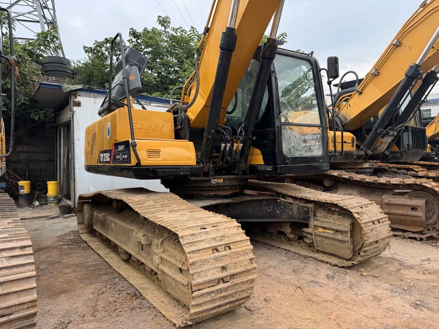 Buy Sany SY200C Used Excavator / 2