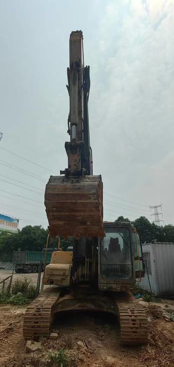 Buy Volvo EC200DAG Used Excavator / 1